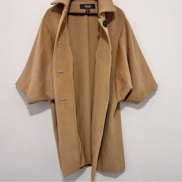 Victor Alfaro Rabbit Hair & Wool Oversized Dolman Sleeve Trench Coat Size Medium - Picture 4 of 5
